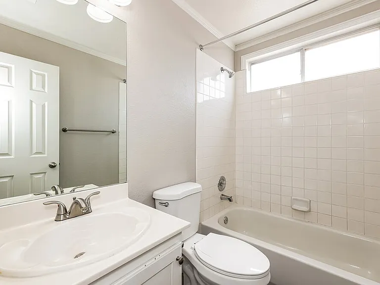 9586 Lavarun Ct — Photo 16