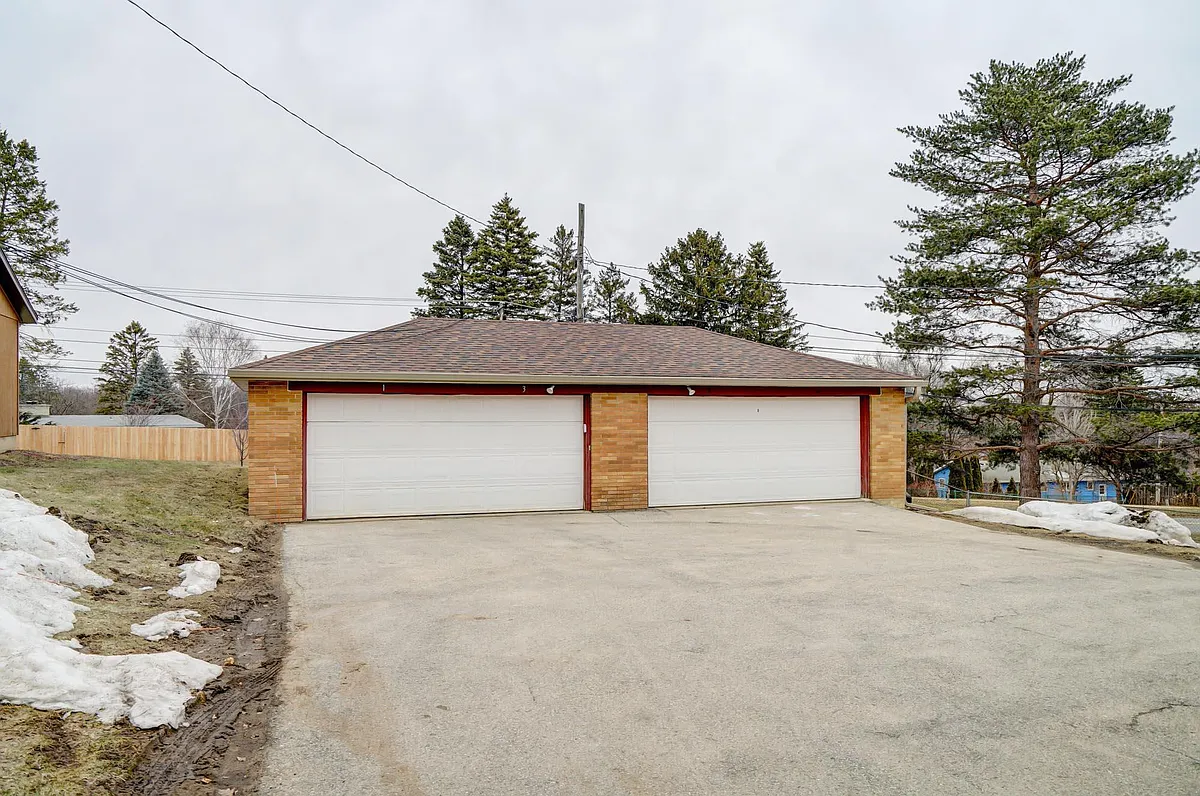Building Photo - 4922 Ascot Ln #1