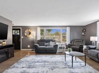 1071 Kenwood St, Green Bay, WI 54304