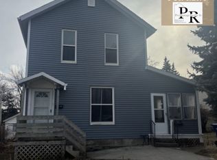 573 3rd Ave N #2, Clinton, IA 52732