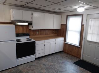 36 Hampden St, Westfield, MA 01085
