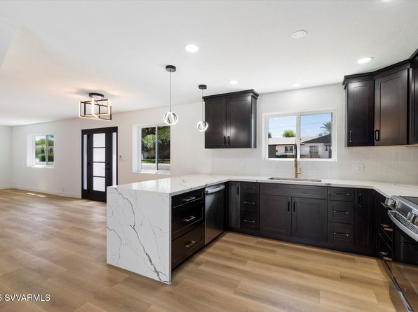 Property image for 2210 E Everett Dr, Phoenix, AZ 85022