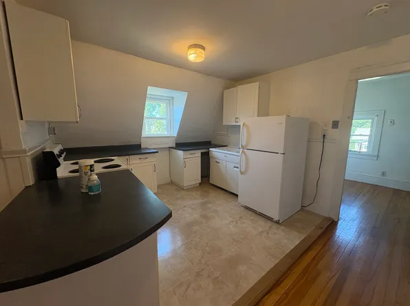 37 Somerset St #3, Worcester, MA 01609