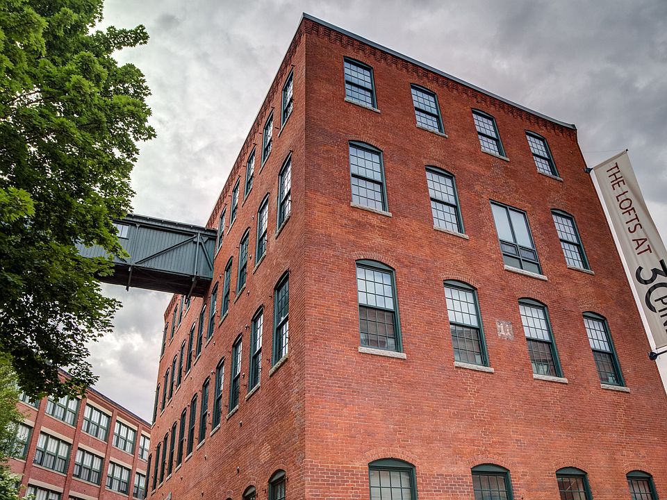 2nd image of 30 Pine St #7168