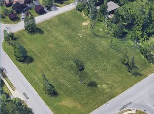 468 Harding Rd, Williamsville, NY 14221