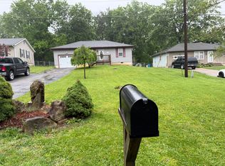 140 N Lincoln Ave, Marshall, MO 65340