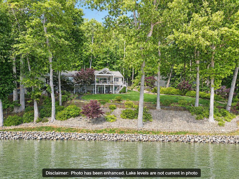 1st image of 85 Beech Dr