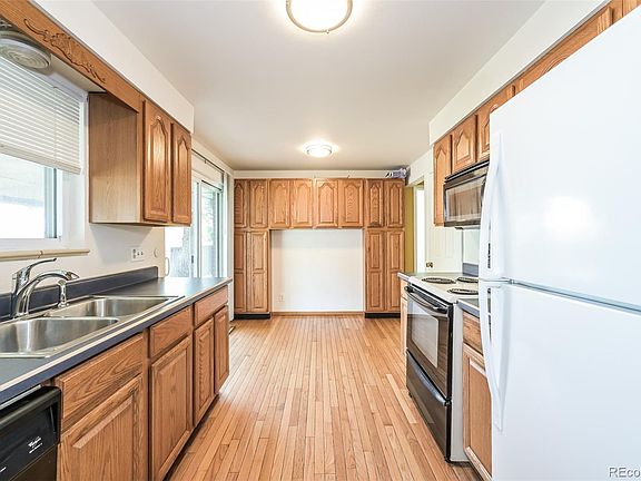 3rd image of 4155 W Stanford Avenue