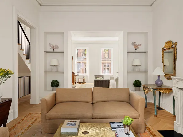 55 West 9th Street image 5 of 18