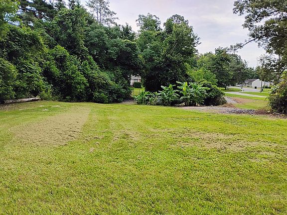3rd image of 123 Kirkwood Cir