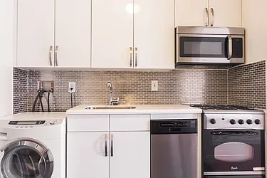 Rented by Smart City Real Estate LLC