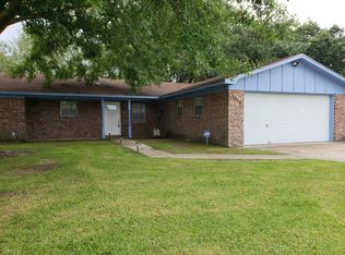 2313 Robert Dr, Gulfport, MS 39503