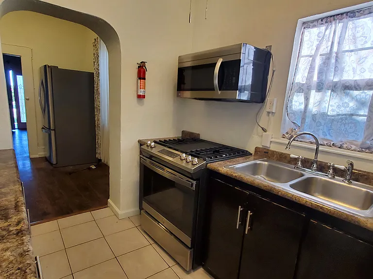 3419 Wyoming Ave — Photo 36