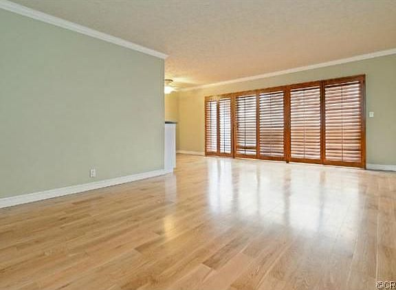 2nd image of 1020 Granville Ave APT 203