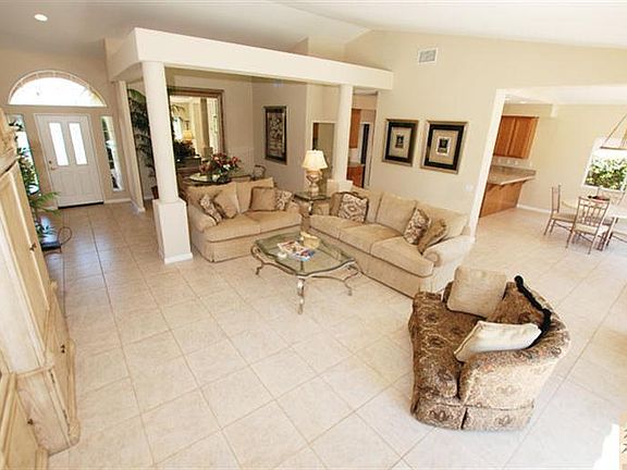 5th image of 45336 Crystal Springs Dr