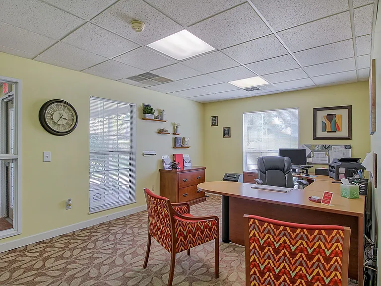 Forest Hills Townhomes — Photo 10