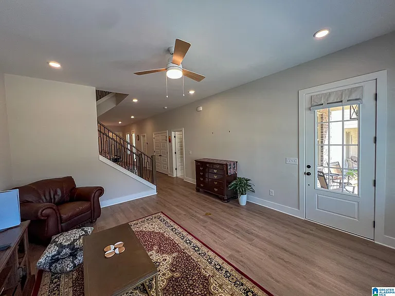 4740 Arden Way — Photo 3