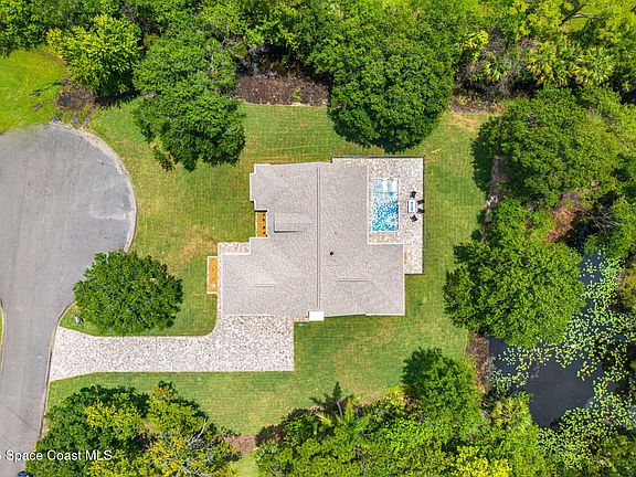5th image of 4625 Hidden Lakes Pl