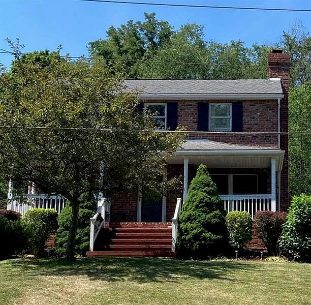 6444 Churchill Rd photo 1