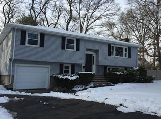 12 Yarmouth Rd, Norwood, MA 02062