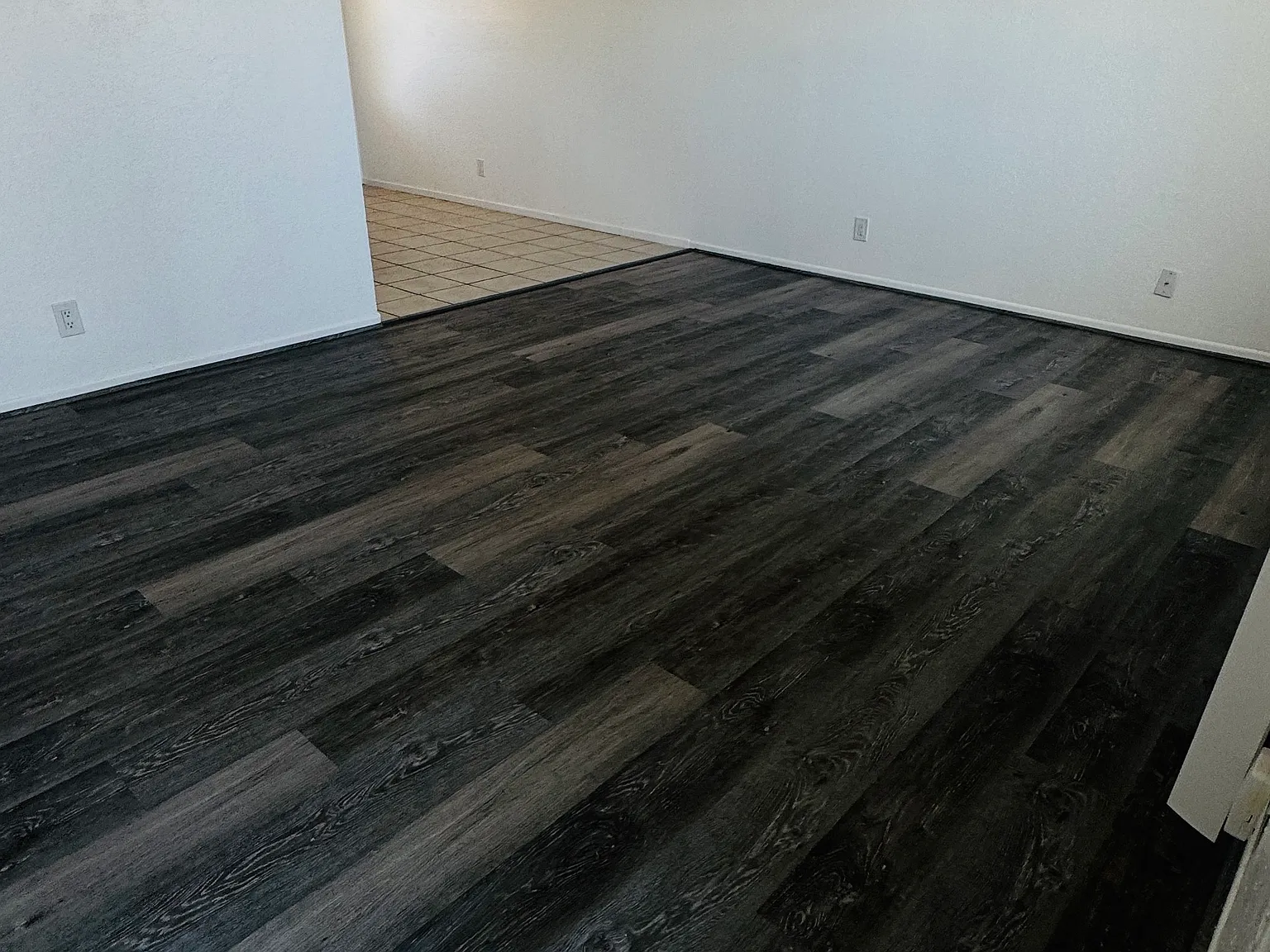 2 bed, 884 sqft, $1,650 — Photo 2