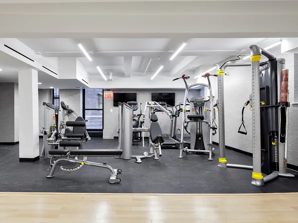 245 West 25th Street image 7 of 12