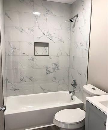 5th image of 209 Lenzie Dr #A