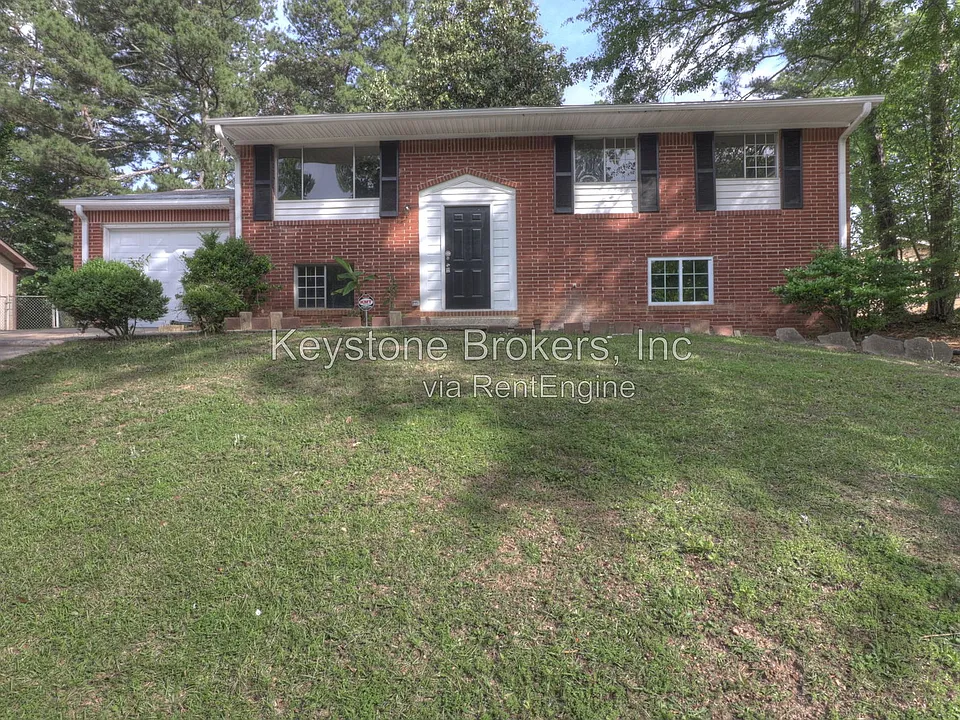 1387 Willow Dr