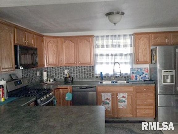 4th image of 2807 N Renwood Ave
