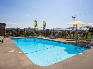 930 N Washington St APT 142, Spokane, WA 99201
