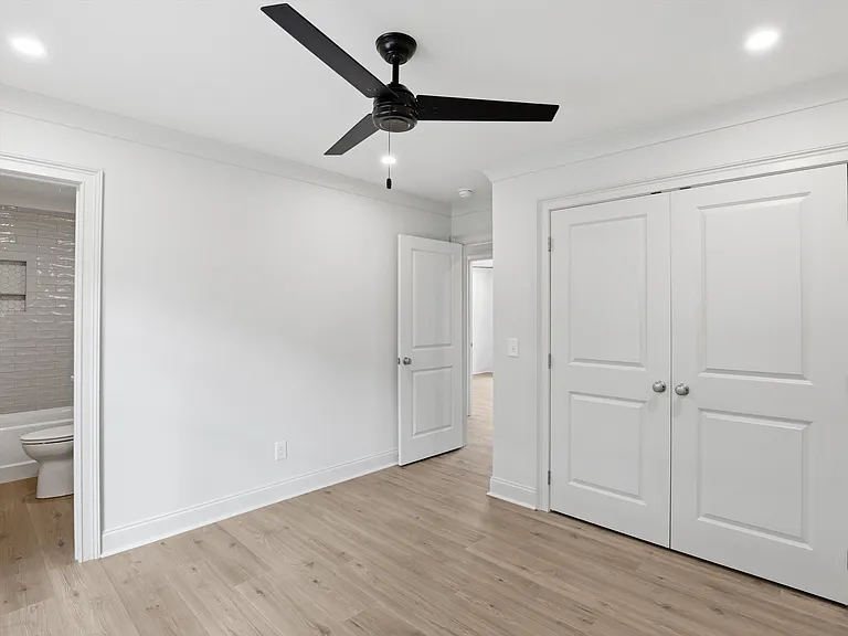 300 Kimberly Dr — Photo 9