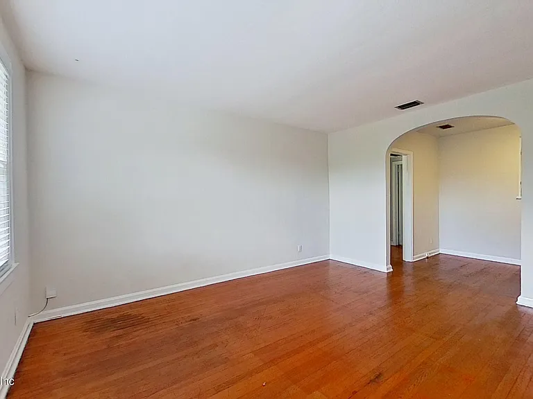 1245 Belmont Ter #2 — Photo 3