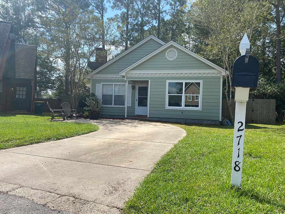 2nd image of 2718 Willow Grove Ln