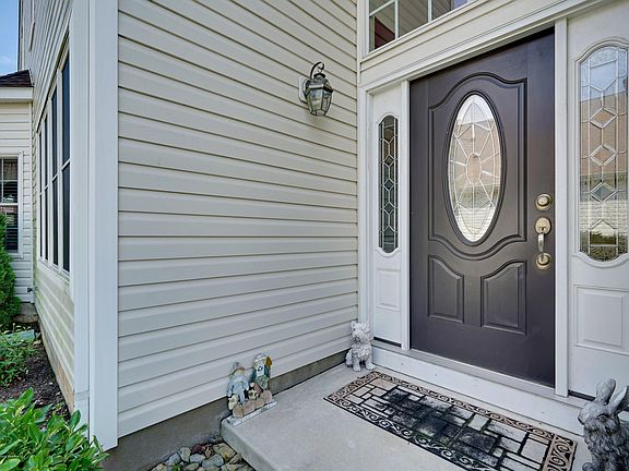 3rd image of 41 Eagleswood Dr