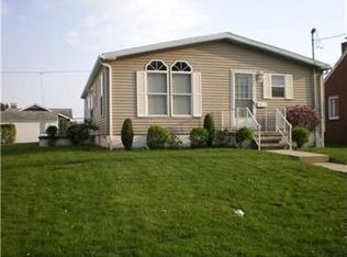 115 5th Ave, Latrobe, PA 15650