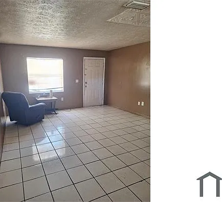 1206 E Seneca Ave #A — Photo 2