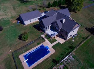 8271 Coldwater Rd, Stokesdale, NC 27357