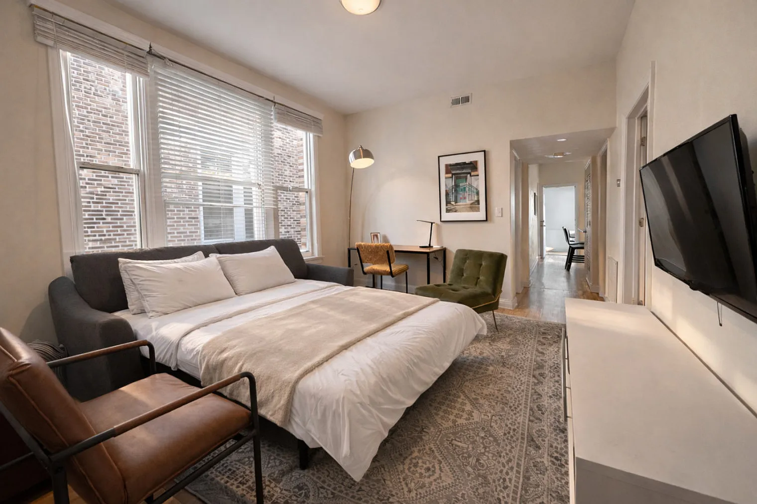 2 bed, 1.0 bath, 1097 sqft, $3,400 — Photo 3