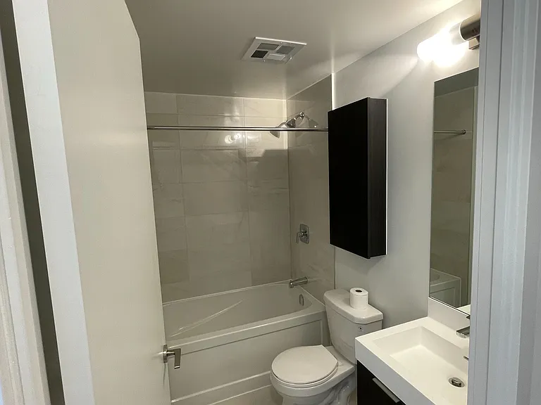 3100 Keele St S #902 — Photo 6