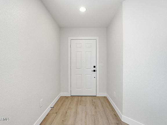 5th image of 2300 W 22ND Avenue