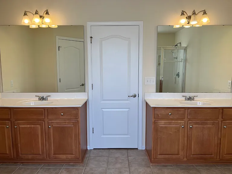2130 Blue Iris Dr — Photo 17