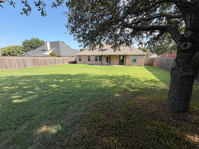 119 Clyde Dr — Photo 26