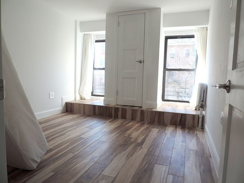 1st image of 165 Tompkins Ave #2A