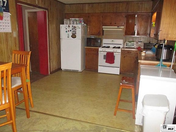 2nd image of 119 Oak Cir