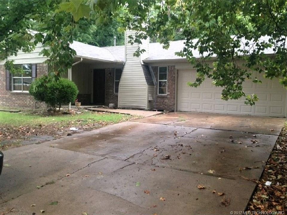 2nd image of 11724 E 20th St
