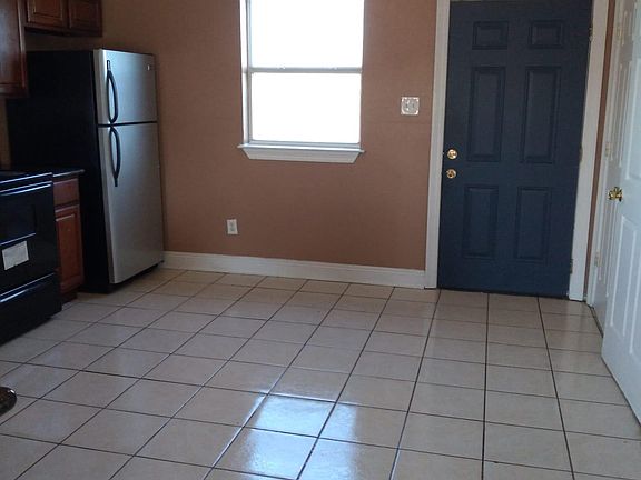 4th image of 67 Phillip Ct #67