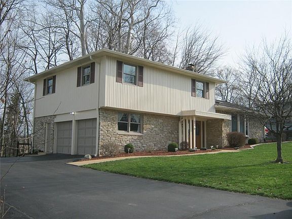 4th image of 420 W Cragmont Dr