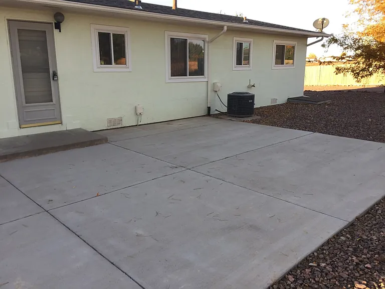 950 S Sweetwater Dr #950 — Photo 4