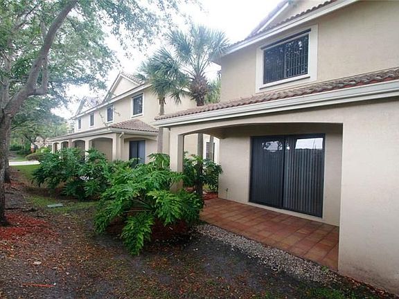 3rd image of 3932 Mango Dr #3932