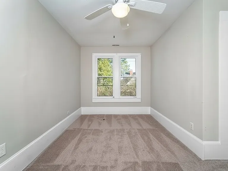 3027 Grandy Ave — Photo 17